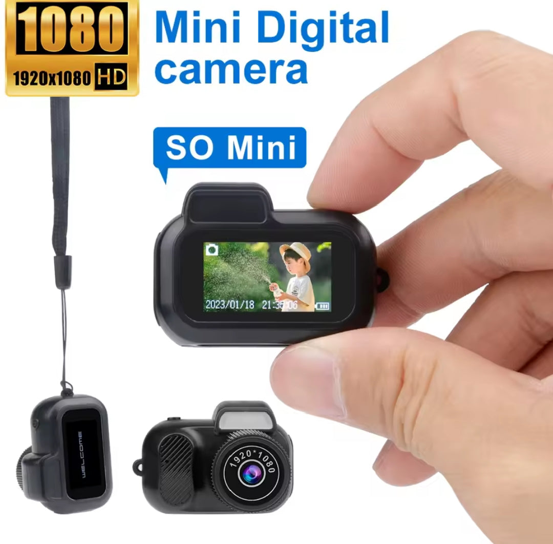 SnapSpy™ 1080P Mini Keychain Camera – Retro Portable Video Recorder (16GB)